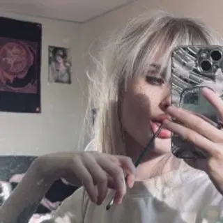 Profile photo of lizzacrown