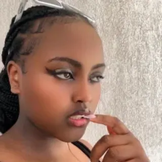 Profile photo of xxscarletgreyy