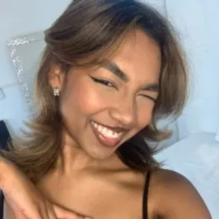 Profile photo of zoe_ameliie