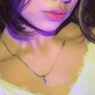 Profile photo of heyy_anshi
