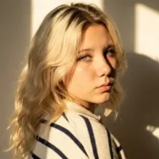 Profile photo of scarlet-loyrens