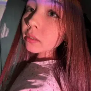 Profile photo of luna_young