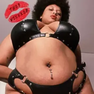 Profile photo of theevixxxen