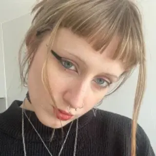 Profile photo of laralovely