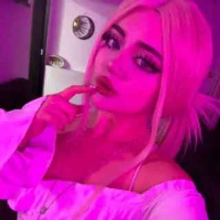 Profile photo of lya_nekko_
