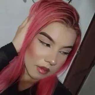 Profile photo of ariannafoxy_