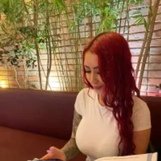 Profile photo of violette_snow_