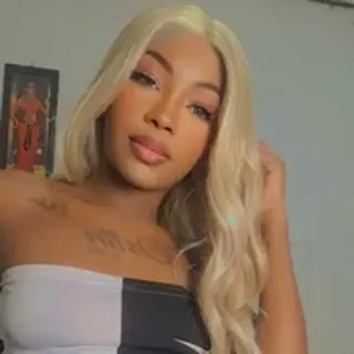Profile photo of sarah_adamss