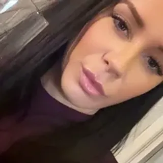 Profile photo of charming-scarlettx