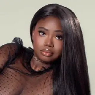 Profile photo of emiilylovex