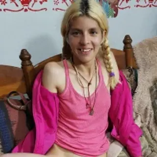 Profile photo of skinygirl