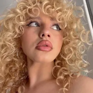 Profile photo of curlydaisy