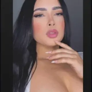 Profile photo of bella__hamilton