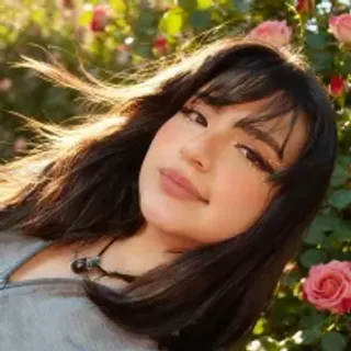 Profile photo of laila_sumeru