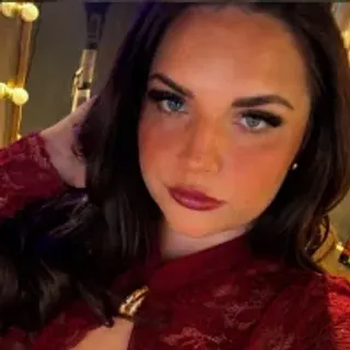 Profile photo of veloura_x