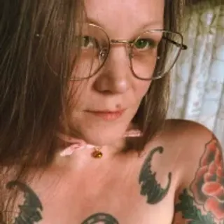 Profile photo of suchastrangebird