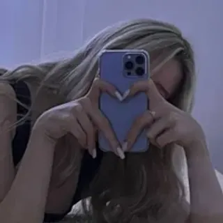 Profile photo of _cattrinavegas_