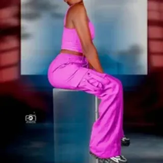Profile photo of pinkky_pussy
