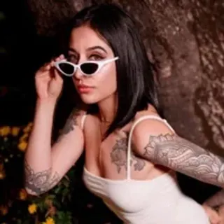 Profile photo of vale_cortez