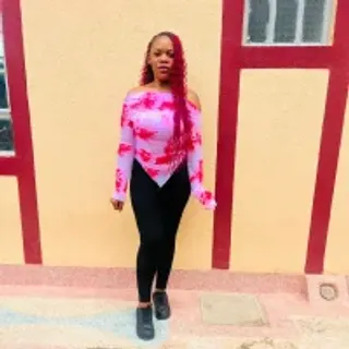 Profile photo of lovey_queenne