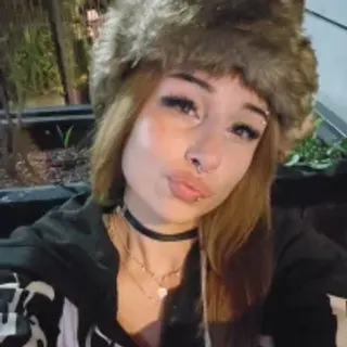 Profile photo of bunnyfoxxd