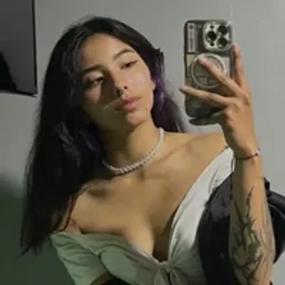 Profile photo of ivystone_