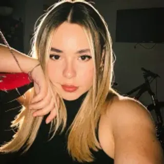 Profile photo of liagold_