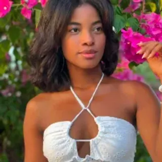Profile photo of aliyah_decker