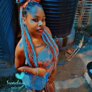 Profile photo of pressures_winnie