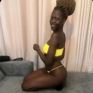 Profile photo of ebony_rain