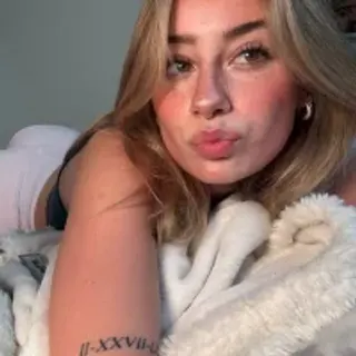 Profile photo of skylarraeee