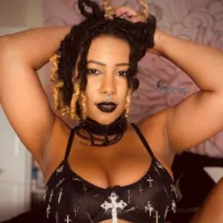 Profile photo of drealaluna