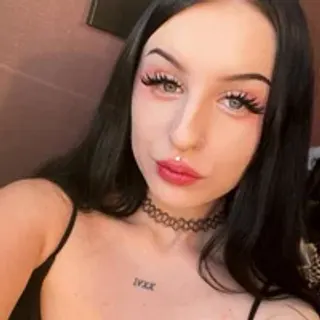 Profile photo of coy_emo_princess