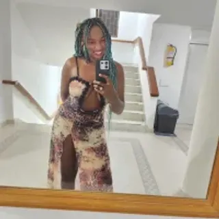 Profile photo of mia-rich3