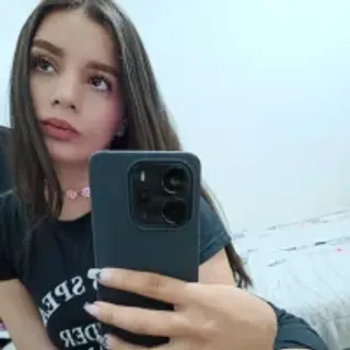 Profile photo of alexa_2002_