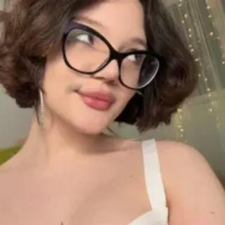 Profile photo of curliedoll