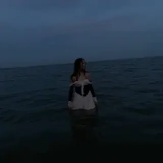 Profile photo of sweetember_