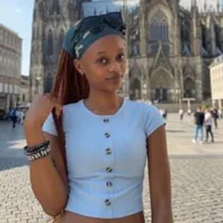 Profile photo of tinytease_doll