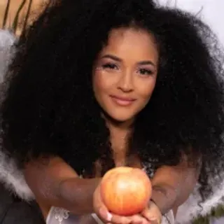 Profile photo of curly_sweett1