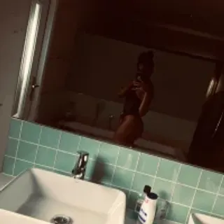Profile photo of sexycoco__