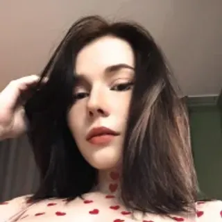 Profile photo of cleobloom_