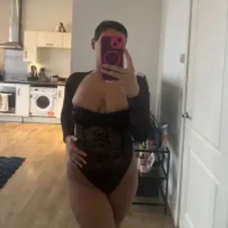 Profile photo of melia_rayne