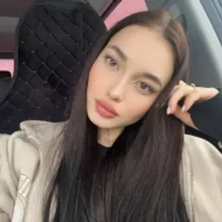 Profile photo of e_mil_y