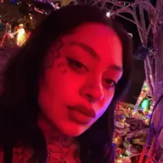 Profile photo of devyn_avery