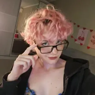 Profile photo of school_love