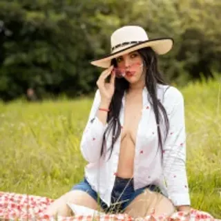 Profile photo of adele_latinlady