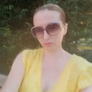 Profile photo of lina_glow479