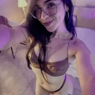 Profile photo of emmi_roberts