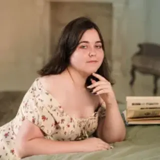 Profile photo of estelle_hicks