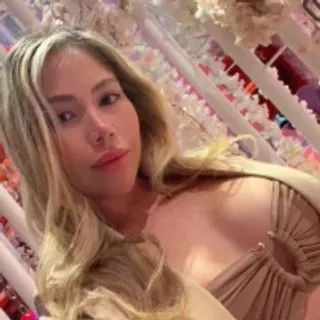 Profile photo of ammy_castro